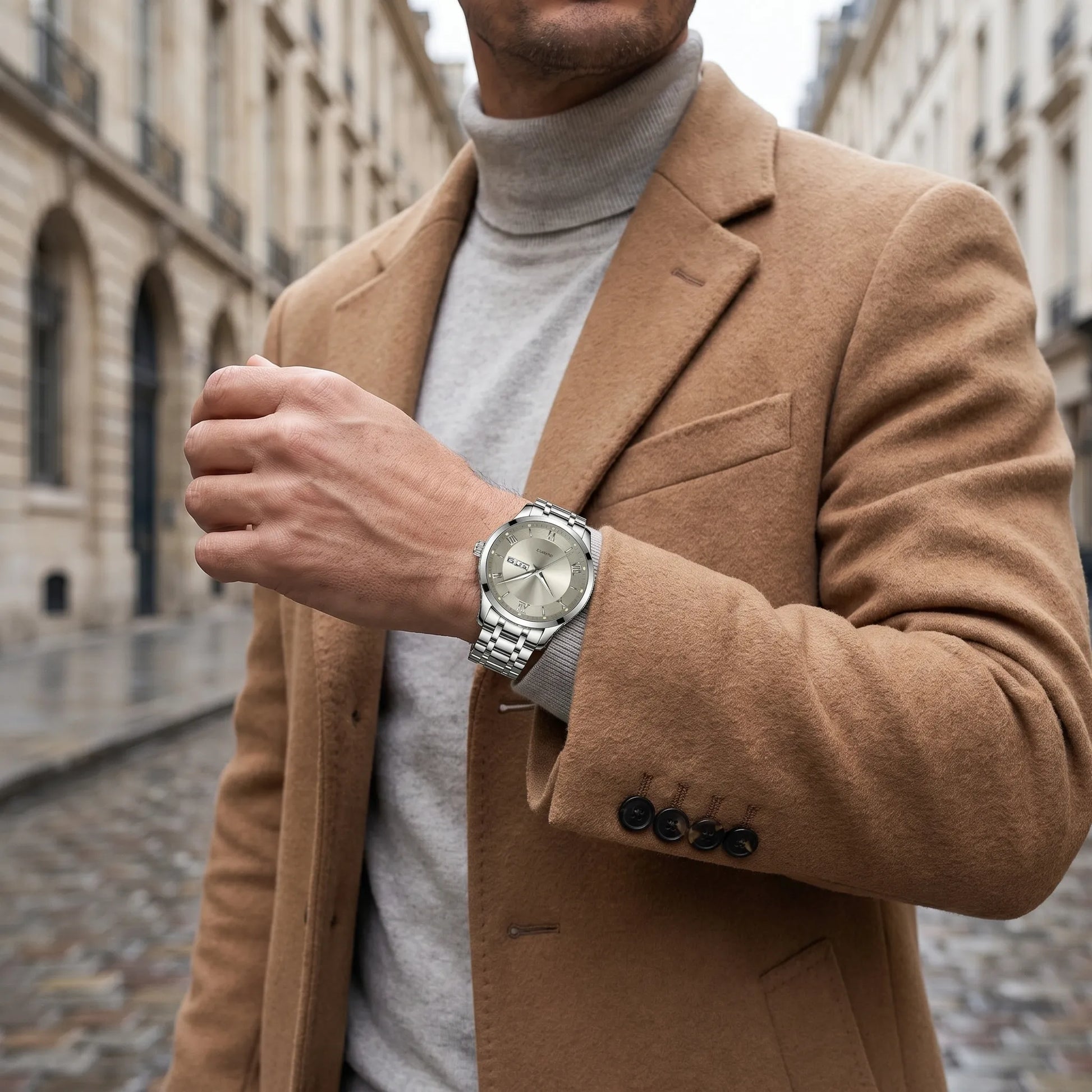 Montre homme luxe jour et date acier portée au poignet style casual chic